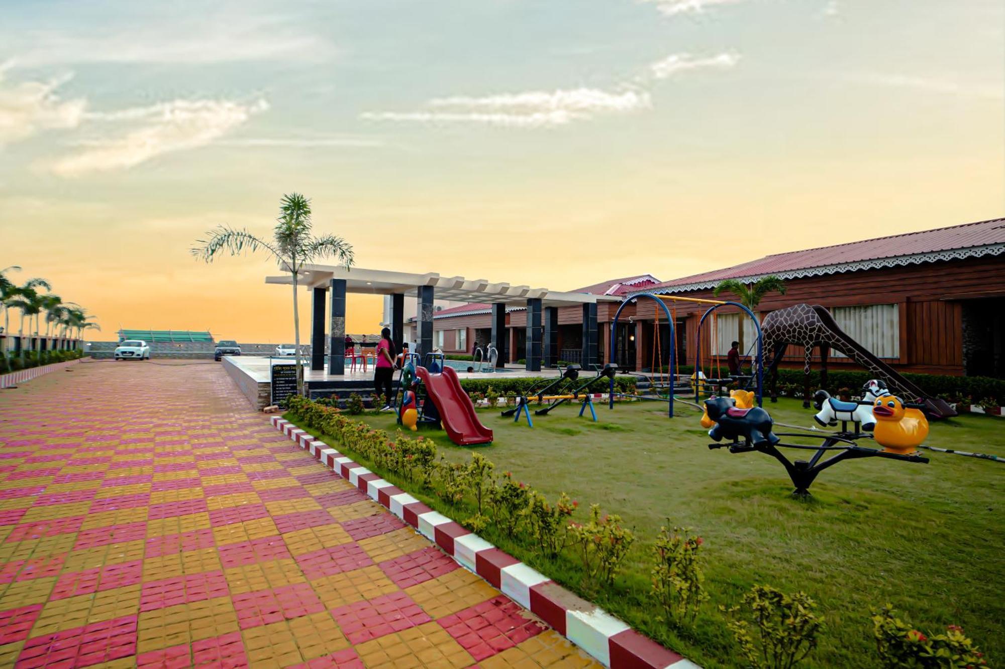 Prasant On Beach Resort !! Lift - Wifi -Restaurant-Parking Facilities-Newly Decorated Room !! Mandarmani Esterno foto