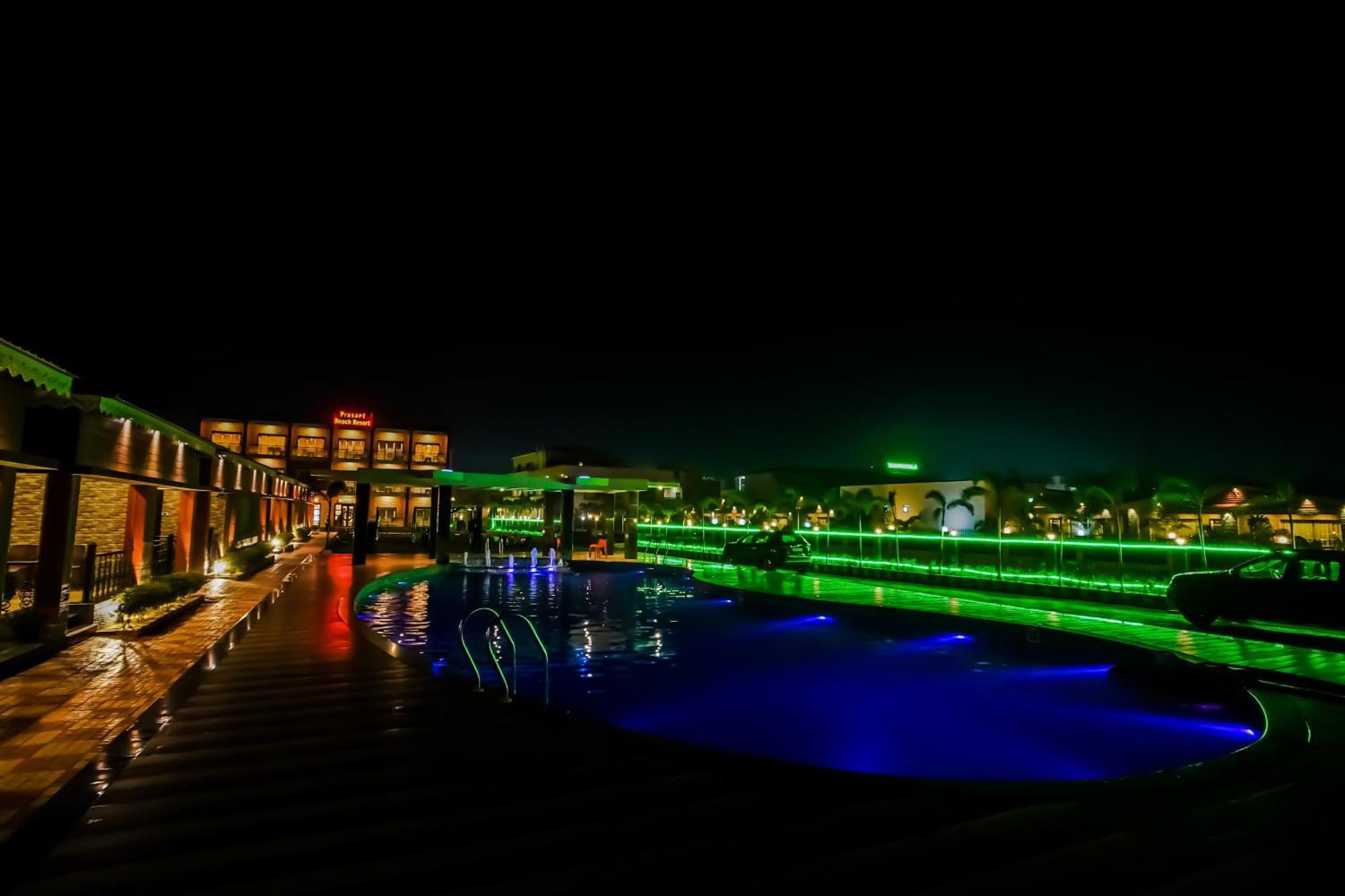 Prasant On Beach Resort !! Lift - Wifi -Restaurant-Parking Facilities-Newly Decorated Room !! Mandarmani Esterno foto